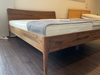 Bettgestell Nussbaum 180x200